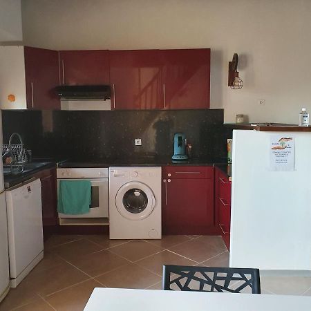 Appart A Climatise Sur Coursan Kültér fotó
